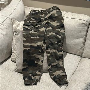 H&M Divided Camouflage Patterned Pants